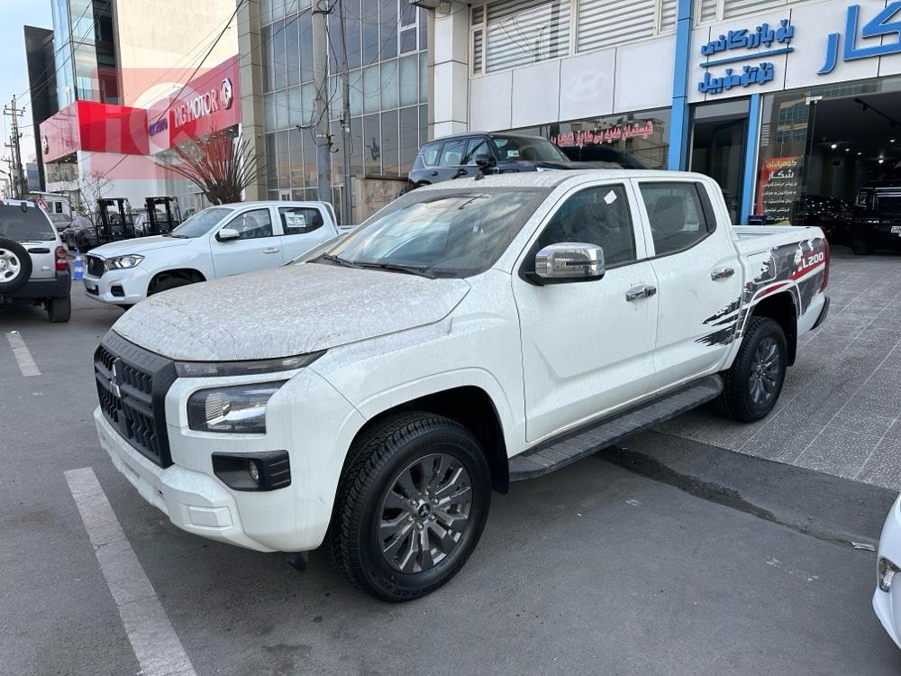 ميتسوبيشي L200